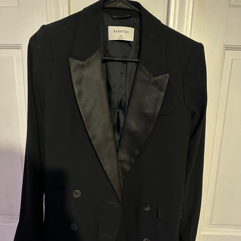 Babaton Black Double-Breasted Satin Lapel Blazer